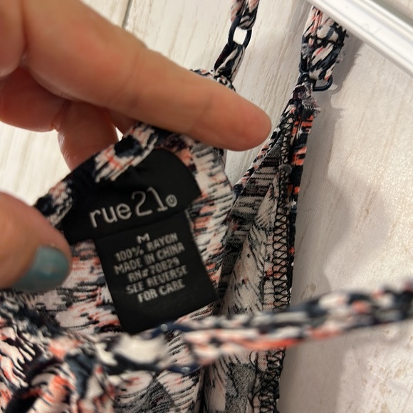 Rue 21 Romper - Picture 10 of 11